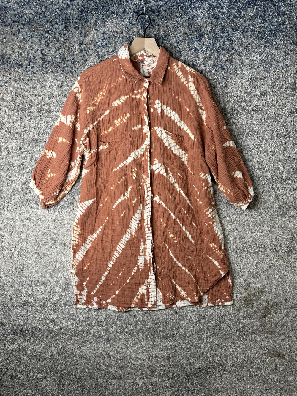 YFB Shirt Womens Medium Brown White Tie Dye Button Down Cotton Crinkle Pocket
